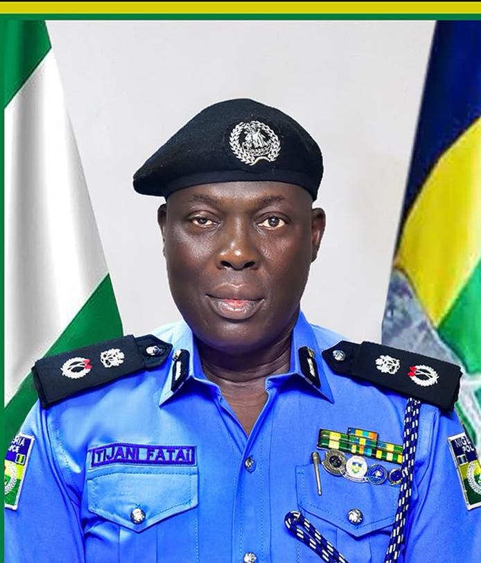 Police arrest suspected cultist, recover firearms in Lagos