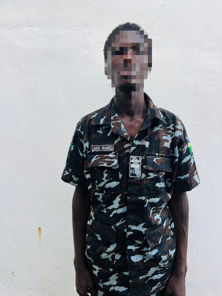 Fake policeman nabbed in Lagos after stealing officer’s uniform, belongings